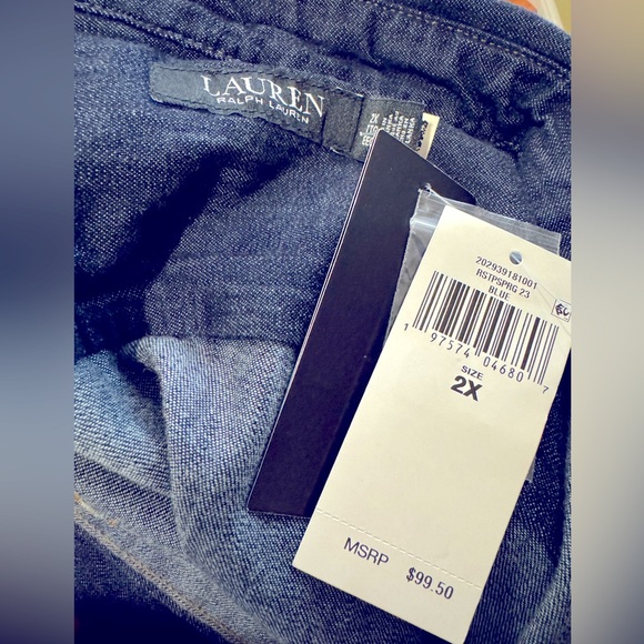 Women’s blue Jean button down shirt, excellent condition; NWT- size 2X - Picture 3 of 3